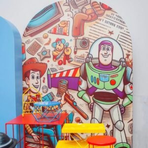 ESTRUCTURA CON LONA TOY STORY